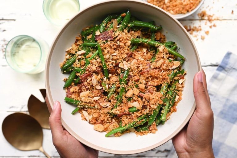 Green Beans with Turkey Bacon Crumb Godshall's Real Wood Smoked